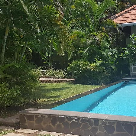 Villa Jati - Private Poolside Villa Central Lovina Екстериор снимка
